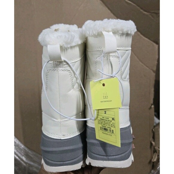 All In Motion Girls' Skylar Winter Faux Fur Lace Up Boots White Gray Size 2 New - Picture 7 of 7